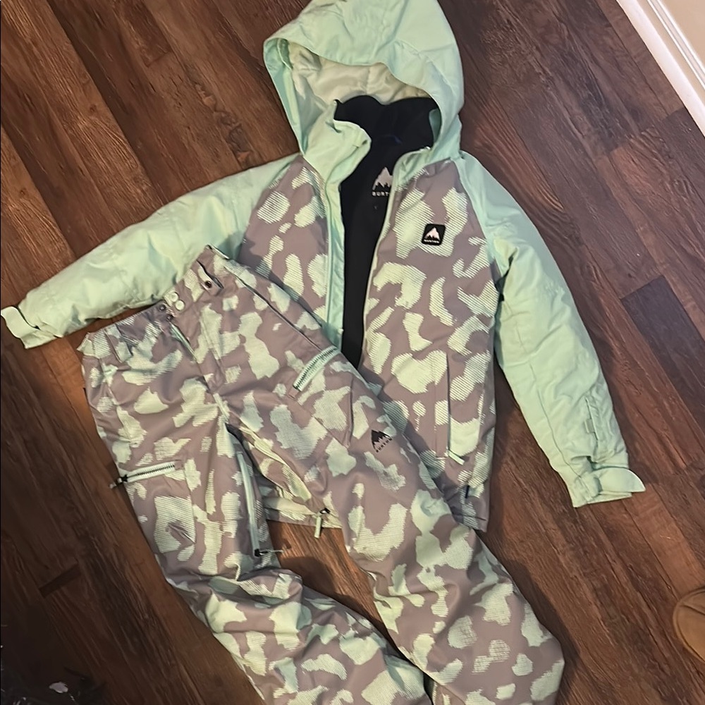 Burton Kids Mint Green and Gray snowboard Pants and Jacket set